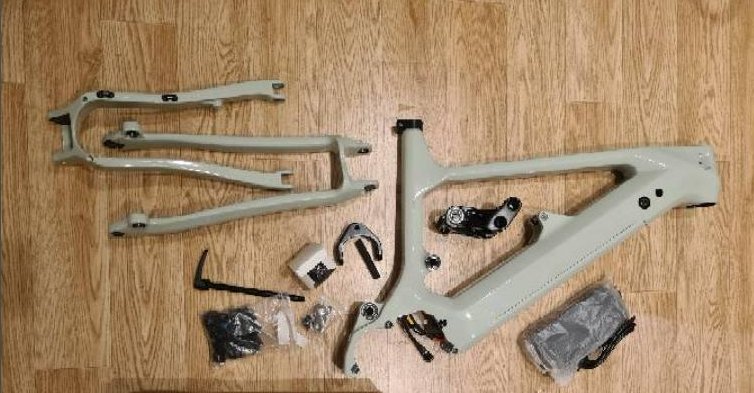 错发俄罗斯的车架 17.5.jpg