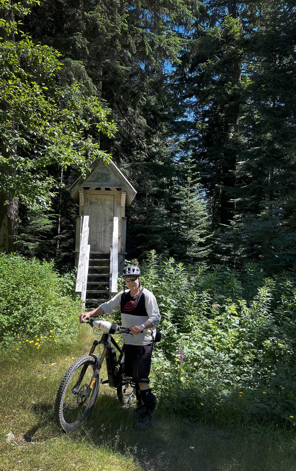 01 Trail Head.JPG