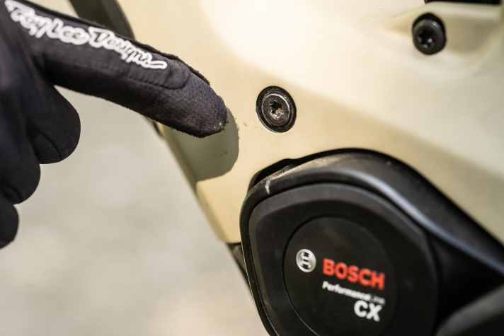 Two out of four Bosch bikes in our current E-Enduro test showed the problem – including the Conway Xyron LT 9.0, which had significantly more bushing play than the other candidates.