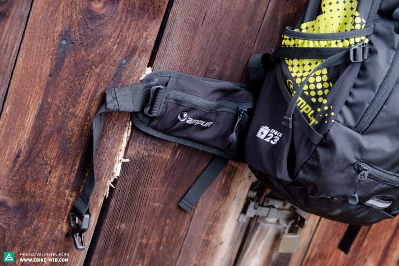 AMPLIFI-E-Track-der-erste-E-MTB-Rucksack1-810x540.jpg