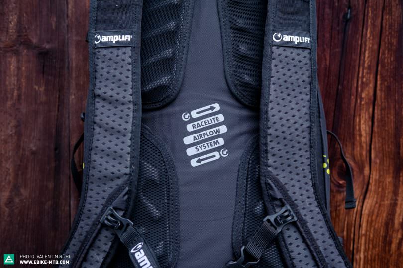 AMPLIFI-E-Track-der-erste-E-MTB-Rucksack4-810x540.jpg