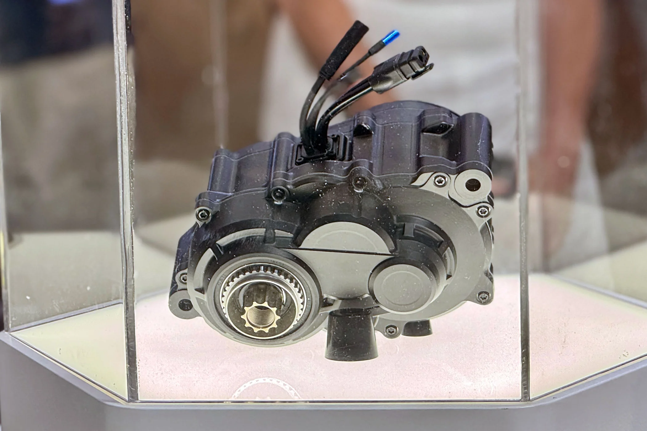 Avinox-MG-Concept-at-2026-Eurobike_prototype-lightweight-full-power-eBike-motor-and-gearbox-d...webp