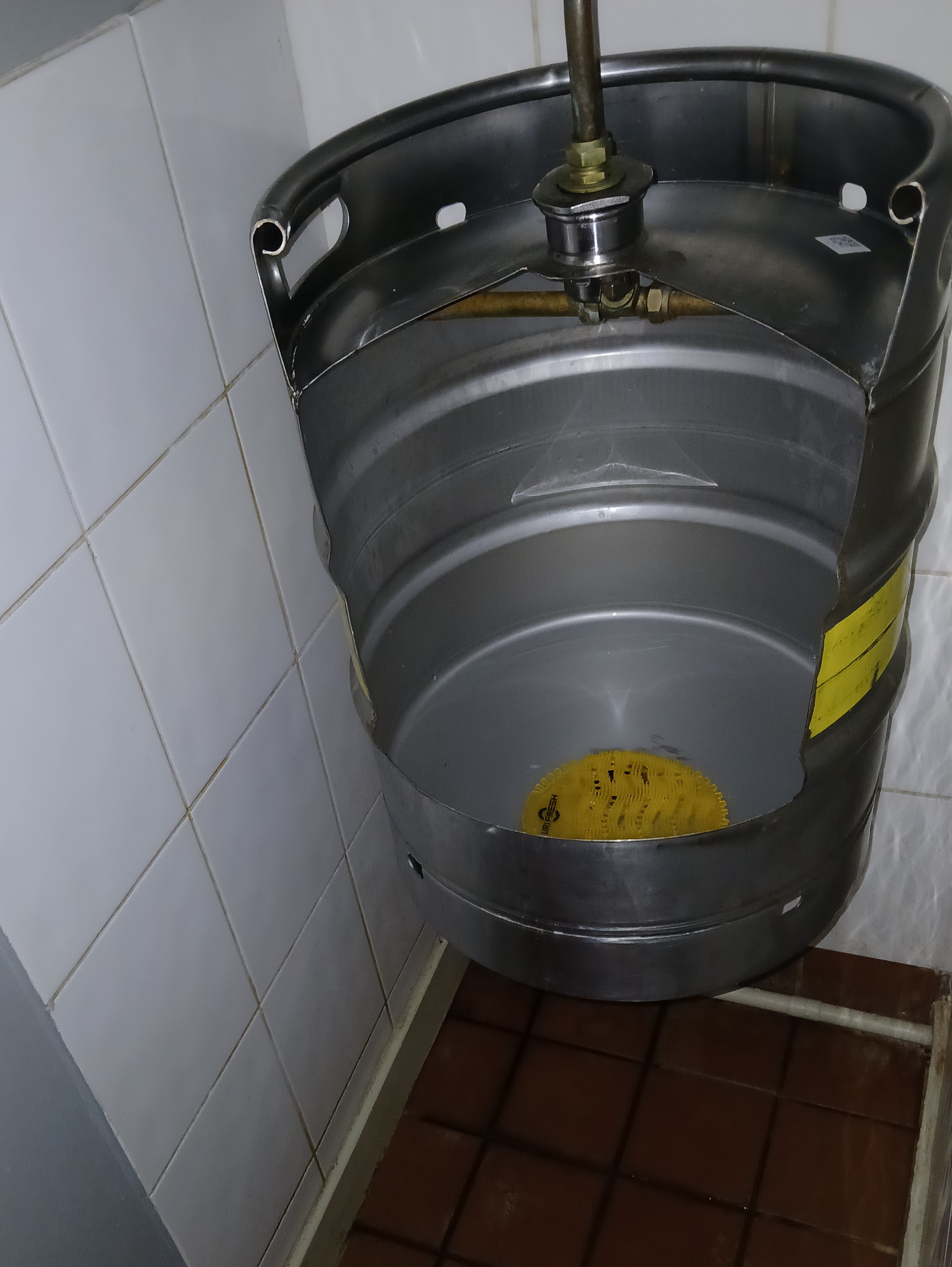 beer barrel toilet.jpg