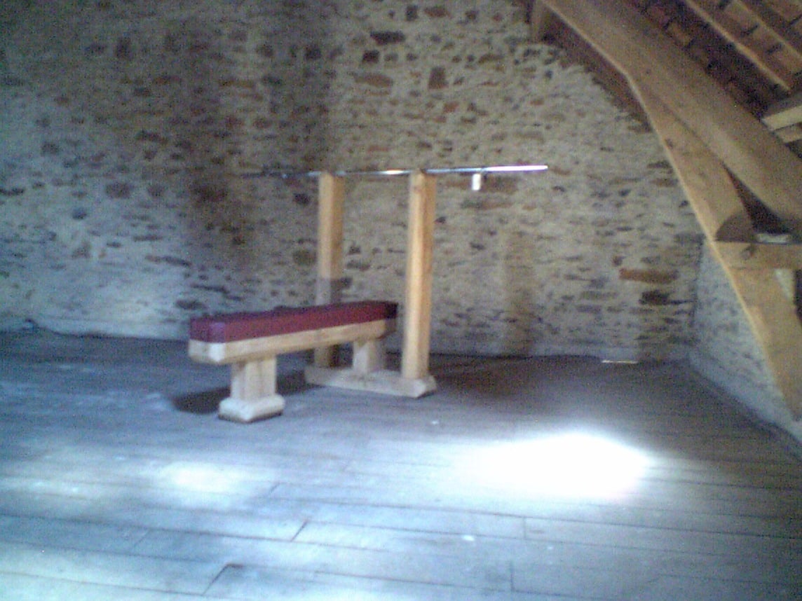 bench.jpg