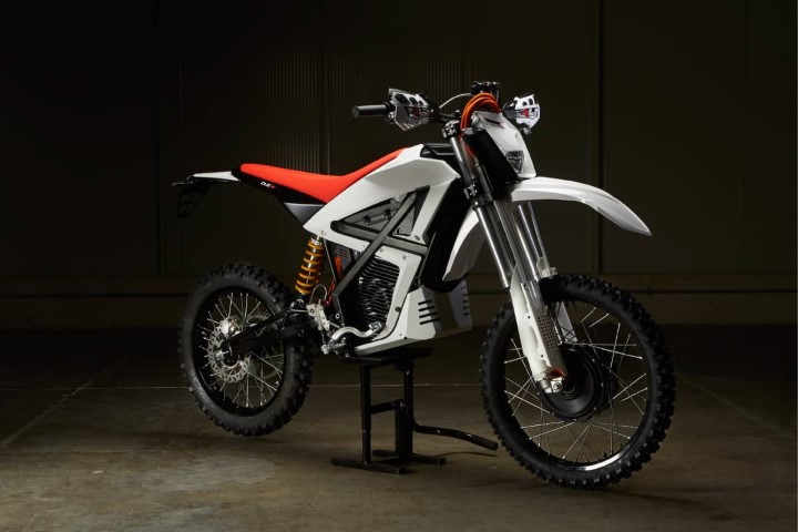 Best-Electric-Dirt-Bike-For-Adults-Armotia-Due-X (Small).jpg