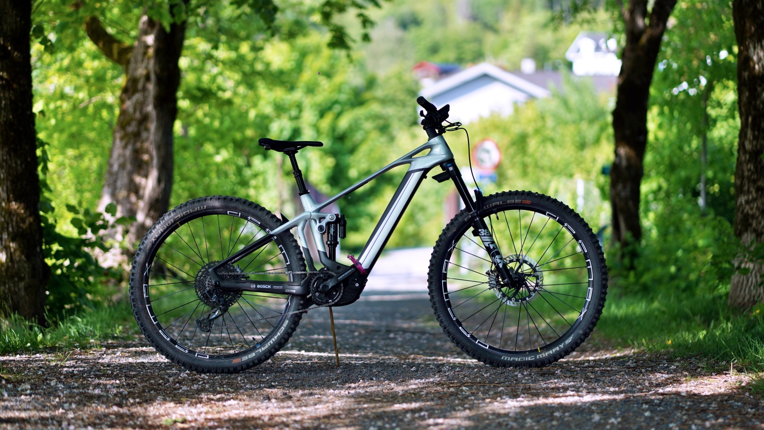 The Bosch Performance CX Race was tested on a Mondraker Crafty Carbon.