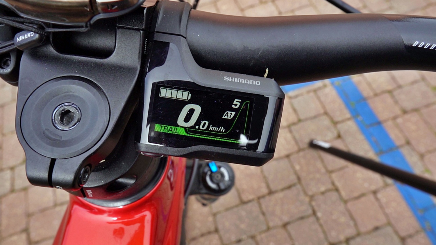 Riding Trail assistance in Basic Mode. EP800 display.