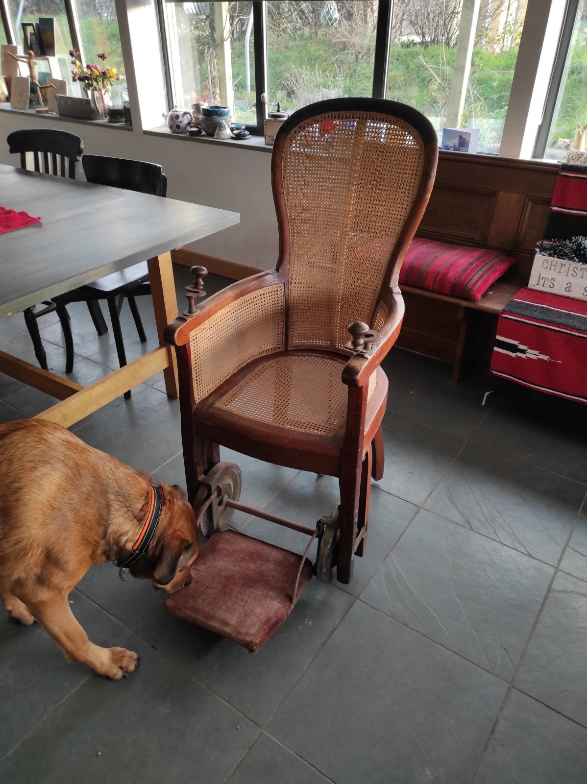 chair.jpg