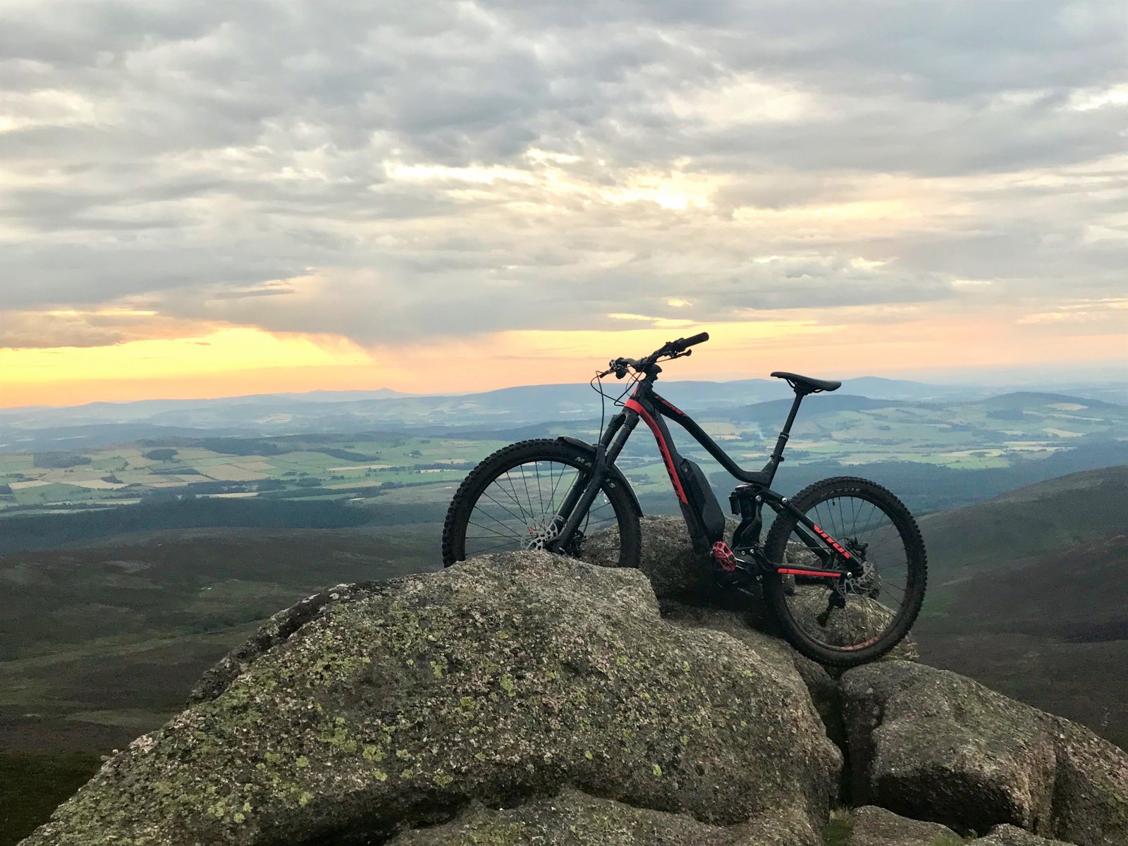 Clachnaben Tor ebike.jpg