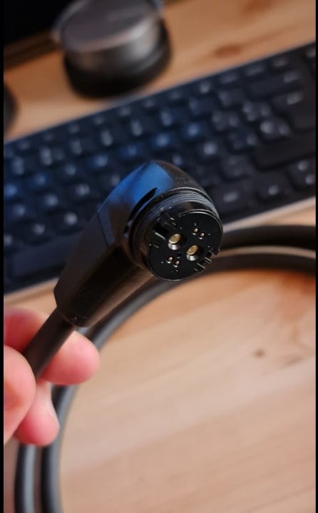 connector1.jpg