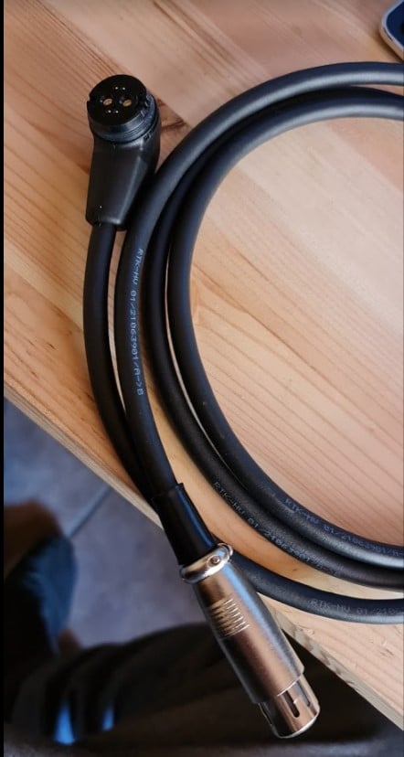 connector2.jpg