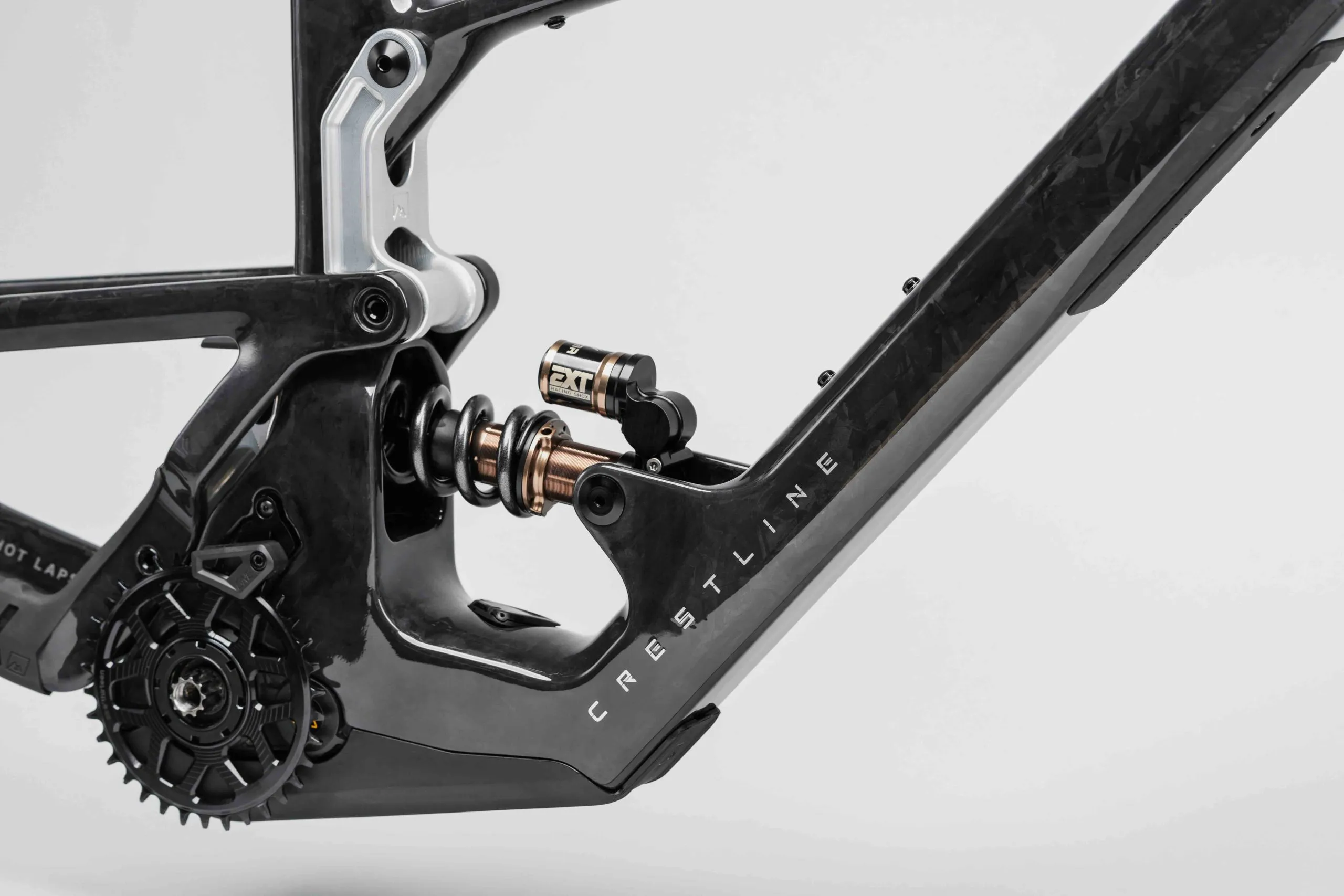 crestline-rs181-forged-carbon-avinox-190225-00417-A-1-scaled.webp