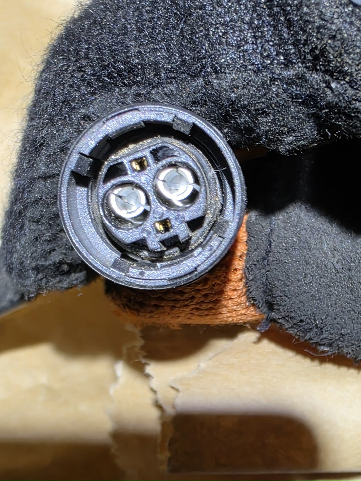EP800 connector.jpg