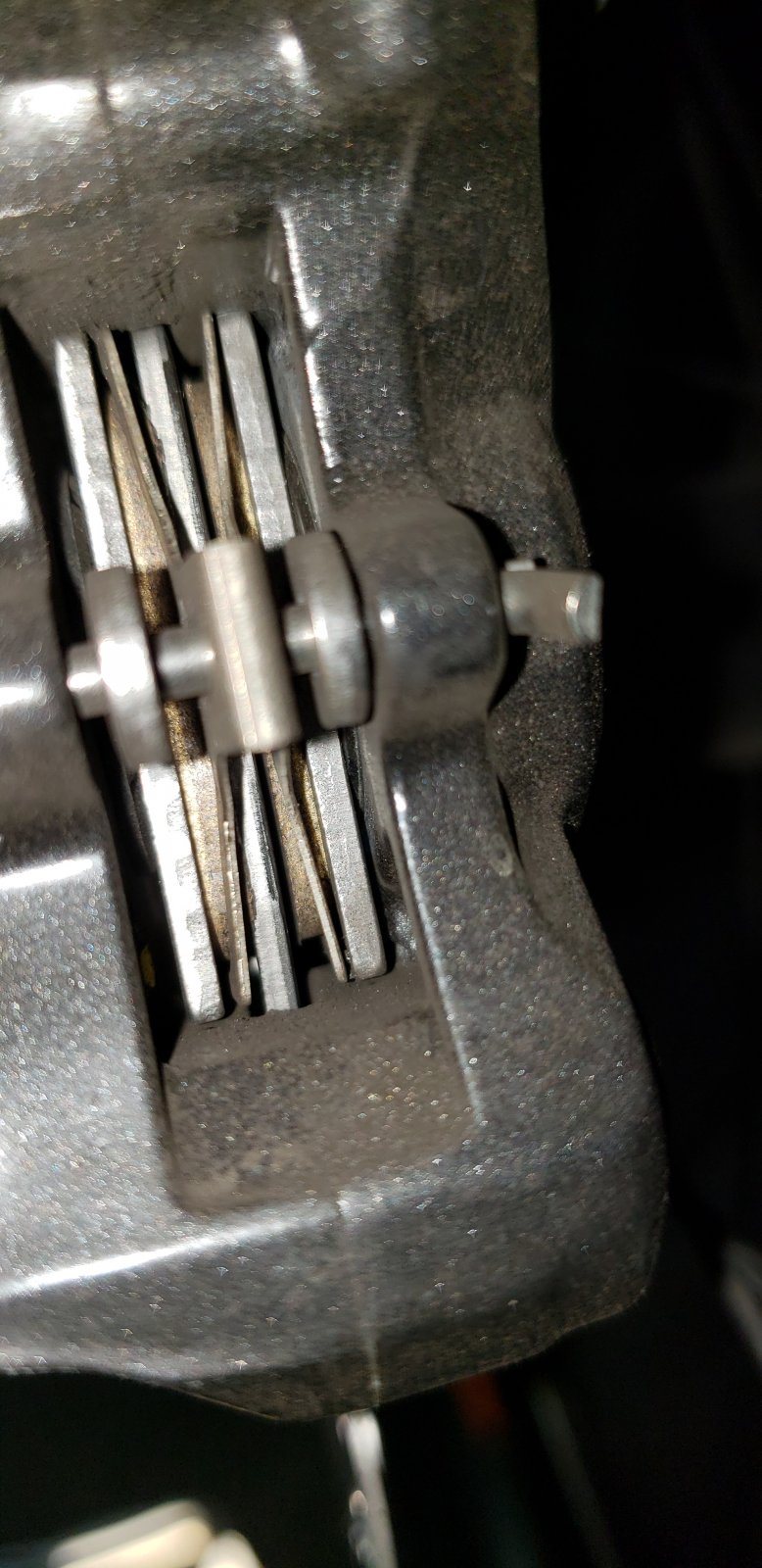 Front brake pads1.jpg