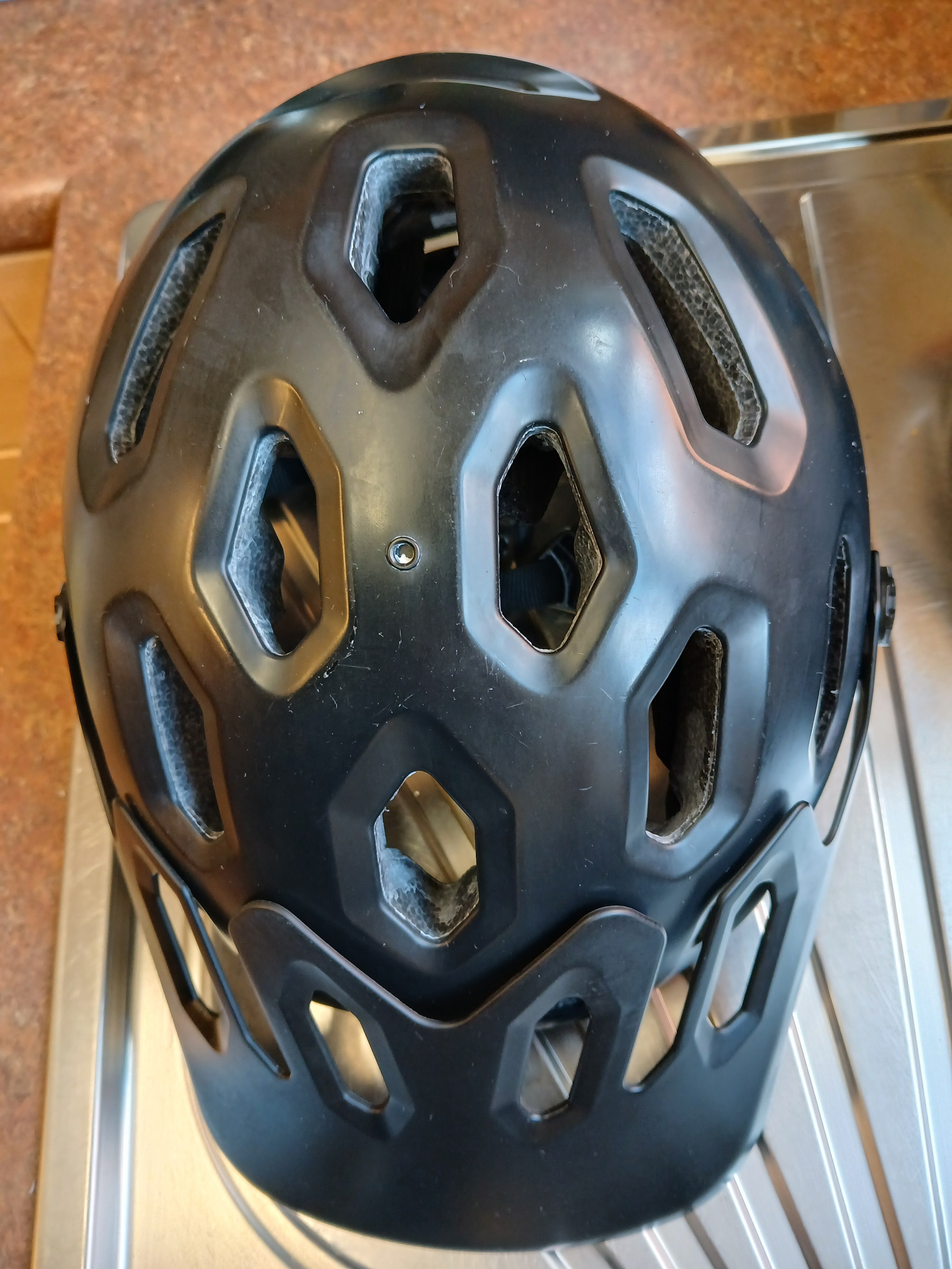 Helmet 2.jpg
