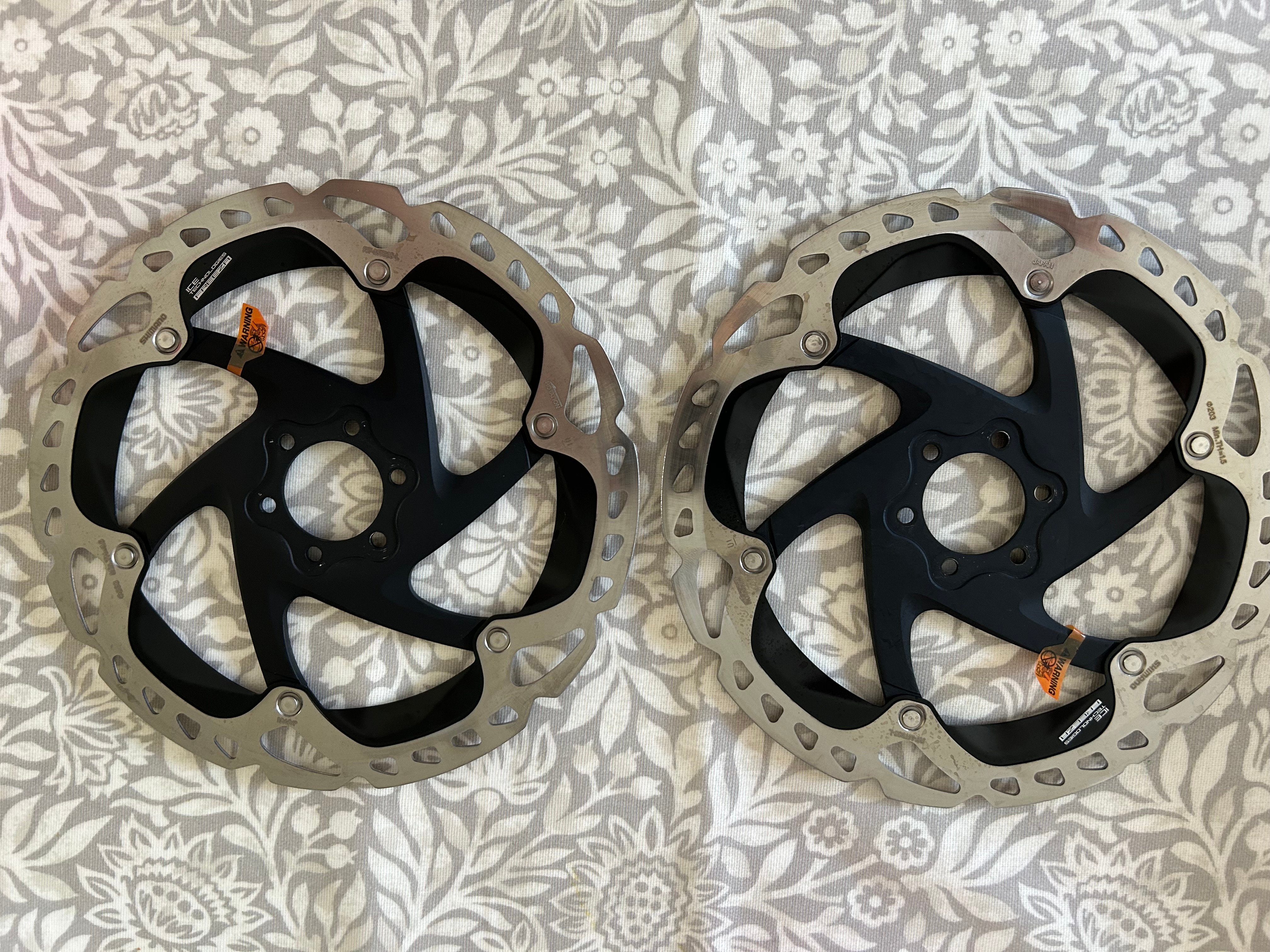 Sold - 2022 Shimano XTR RT-MT905 Ice Tech 6-bolt disc rotor; 203
