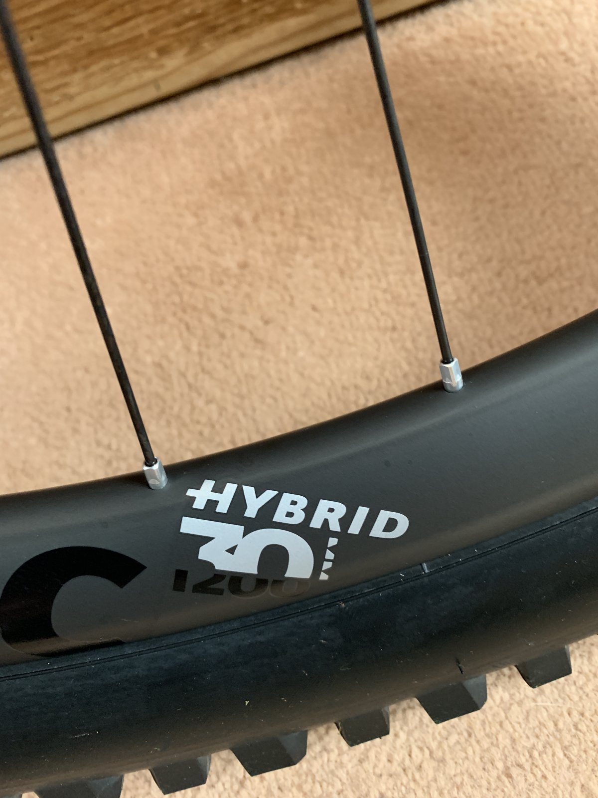 dt swiss 1475 spline