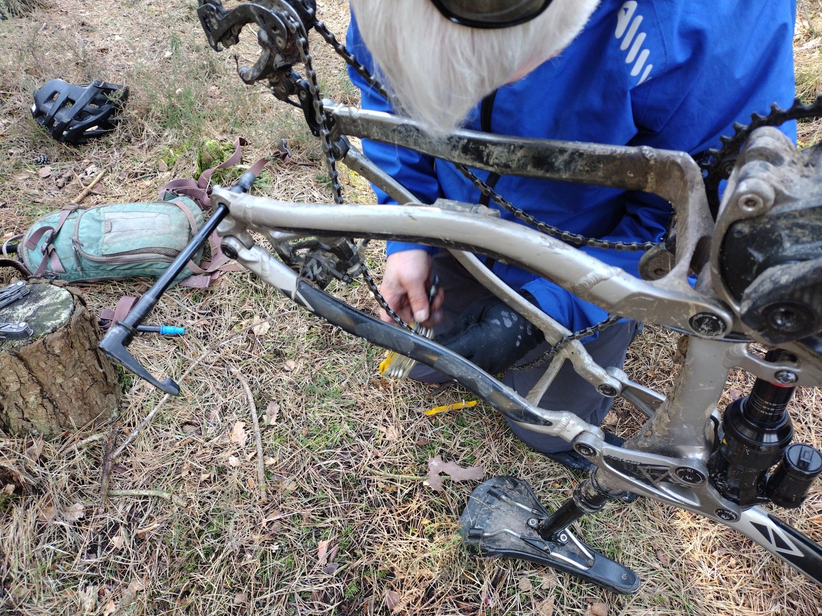 JC no mech hanger.jpg