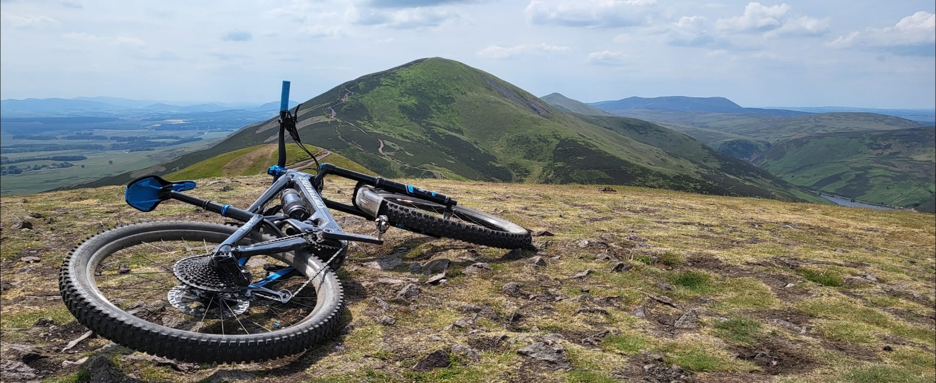 KENEVO UP THE PEAKS, UP THE PENTLANDS..jpg