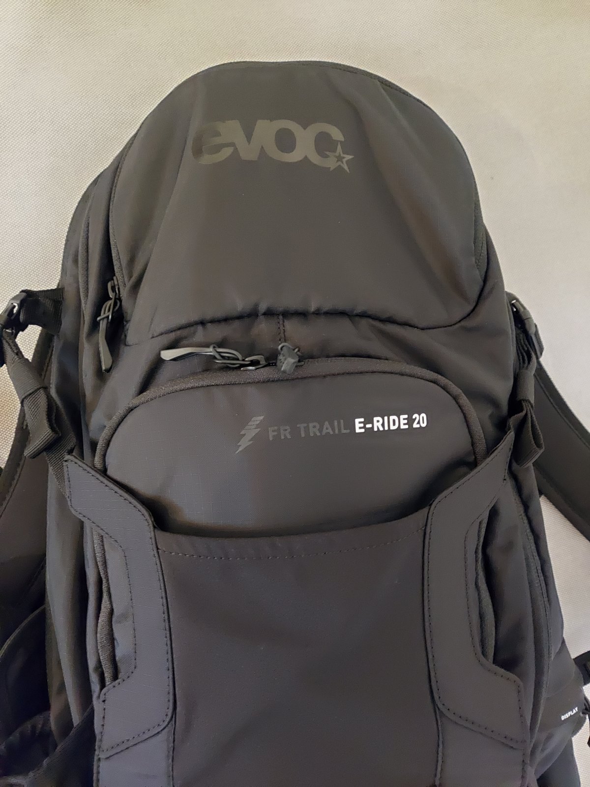 Levo Backpack 4.jpg