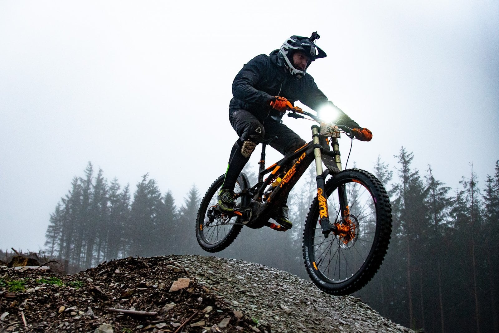 LLANDEGLA TROPHY NIGHT RACE.jpg