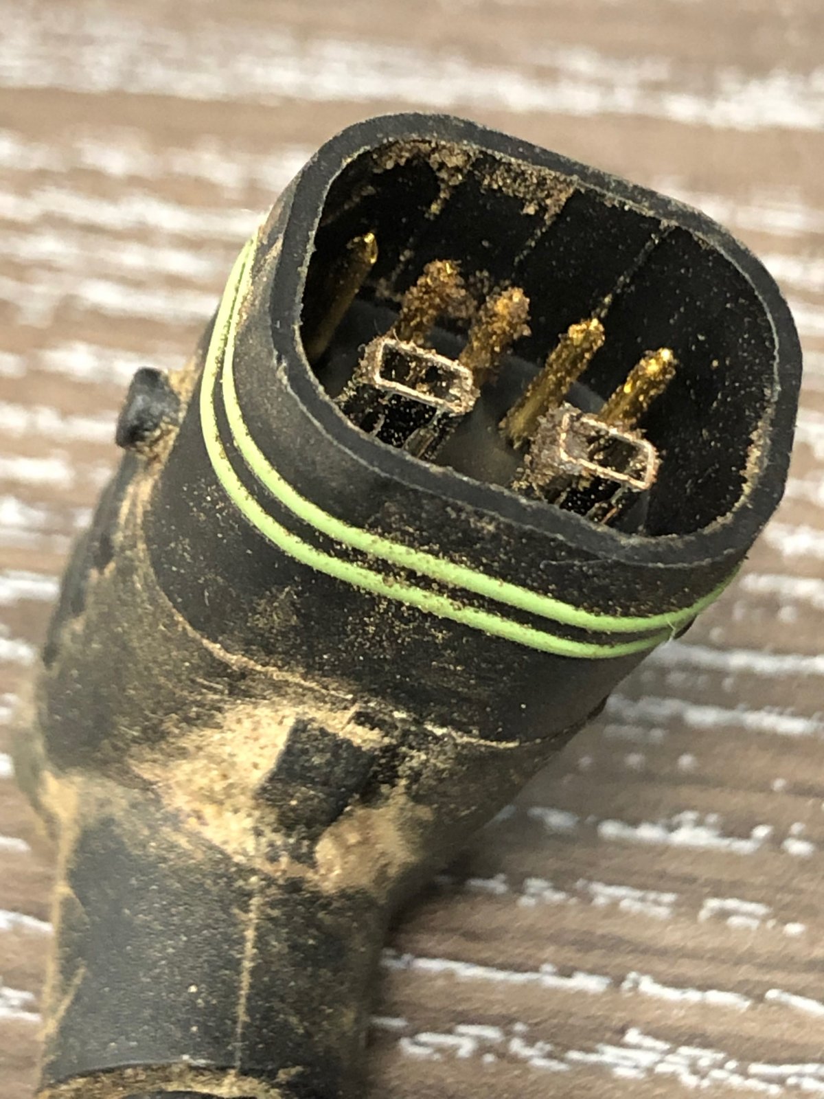 Motor Cable grit.jpeg