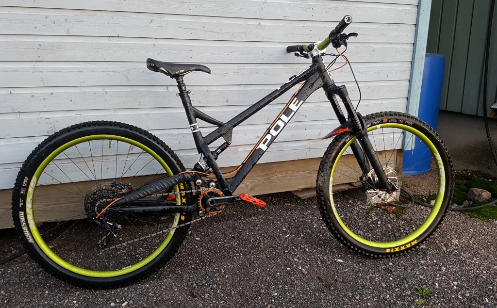 Pole Evolink 158 XL.jpg