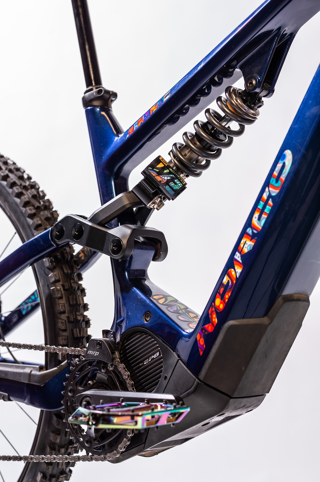 s1600_008ext_ebike.jpg
