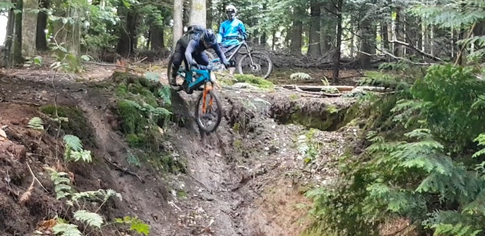 Screenshot_20190928-203454_Video Player.jpg