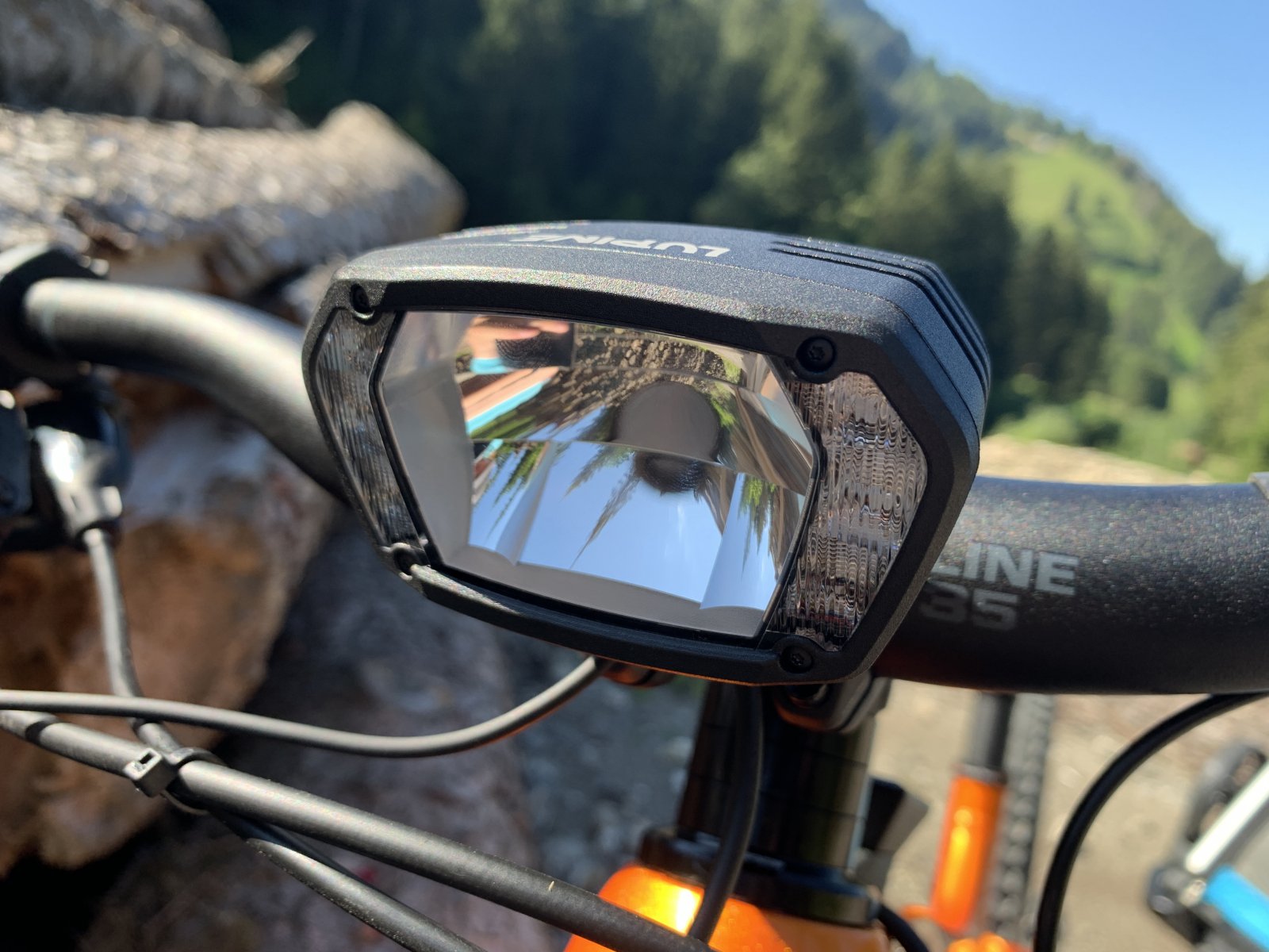 slx.JPG