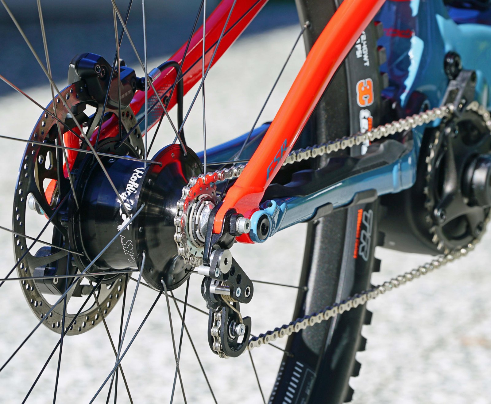 Specialized Turbo Levo - closeup disc brake side setup Rohloff Conversion 06Apr19d-r3.jpg