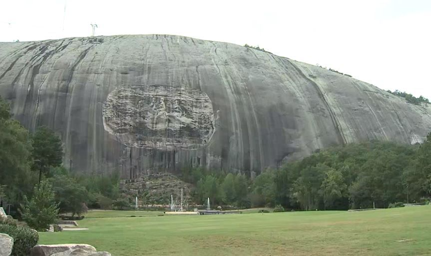 t_c922320370ab4442bf4ad008953d7634_name_stone_mountain_park.JPG.png