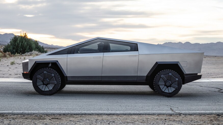 tesla1.jpg