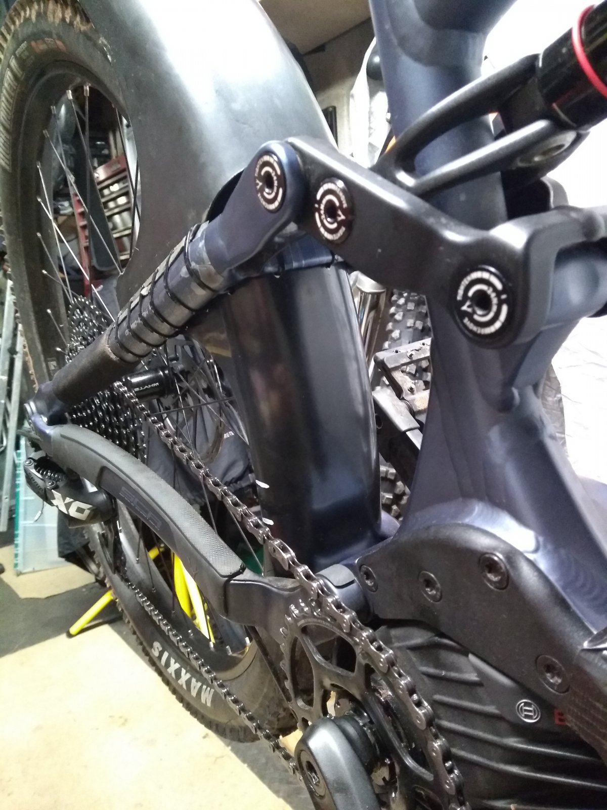 Whyte e-150rs MH rear FRX front1.jpg