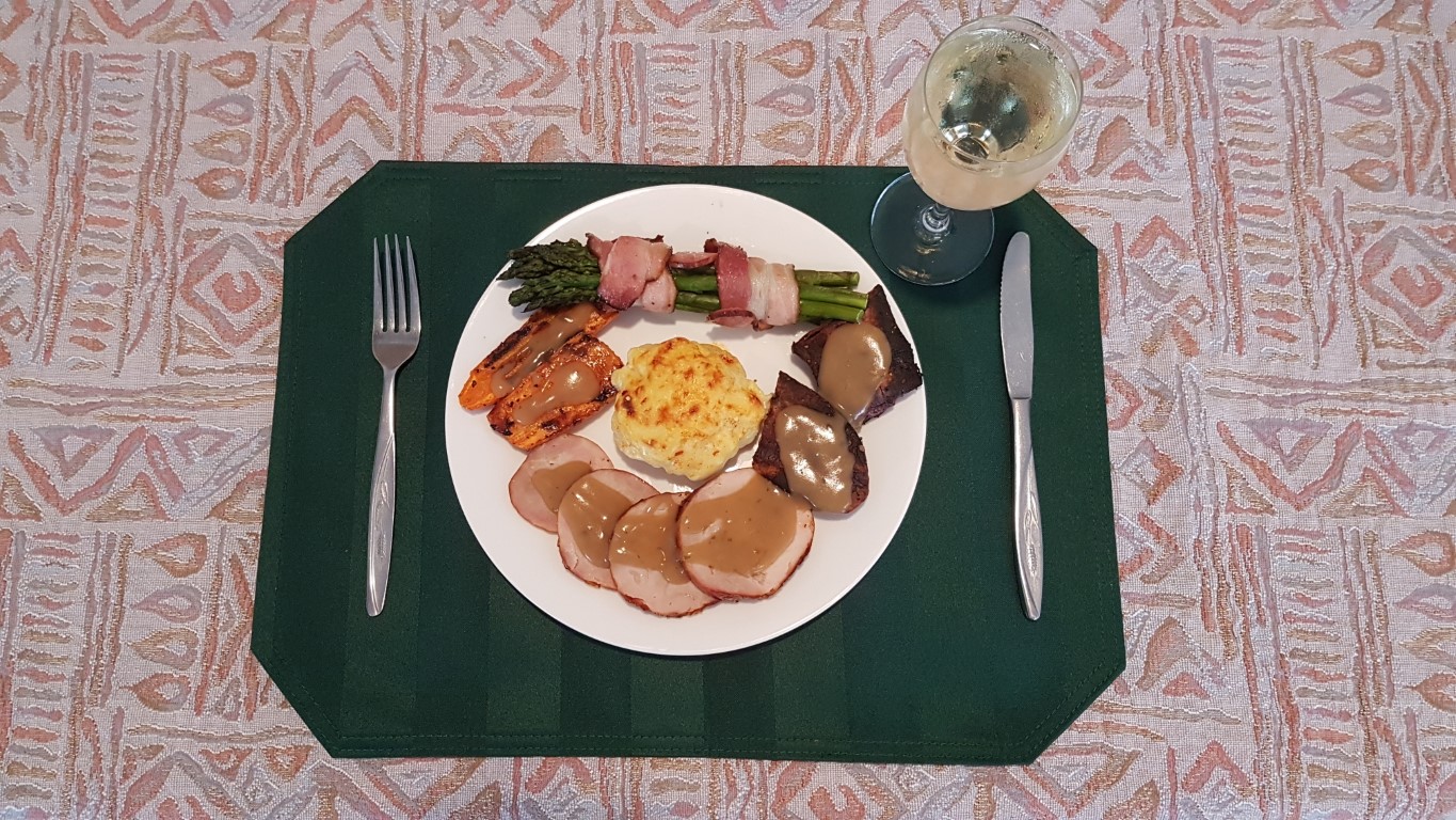 Xmas Dinner.jpg