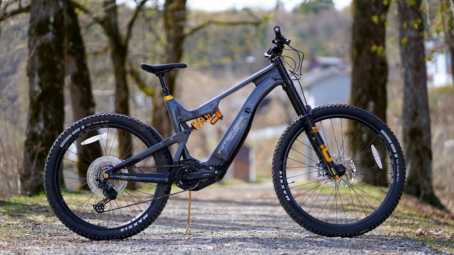 Riding the 22/23 Intense Tazer MX carbon