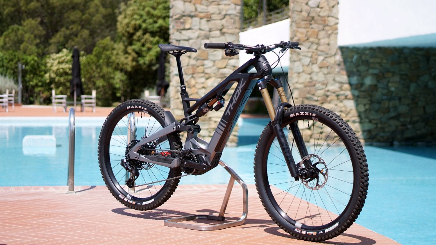 Test riding the new 2023 Thok Gram and Gram RC