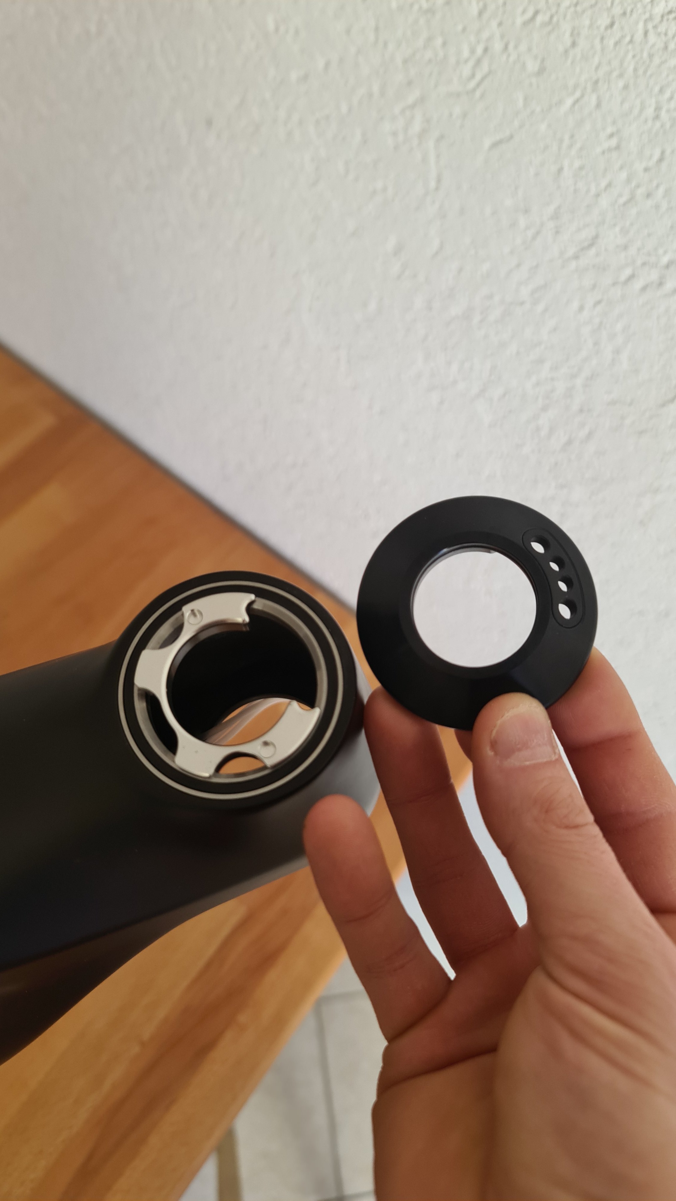 Headset + frame (2).jpg Headset + frame (2).jpg