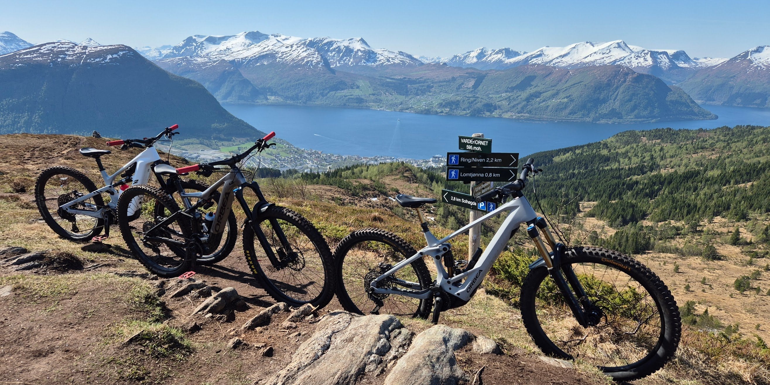 bikegrp.jpg