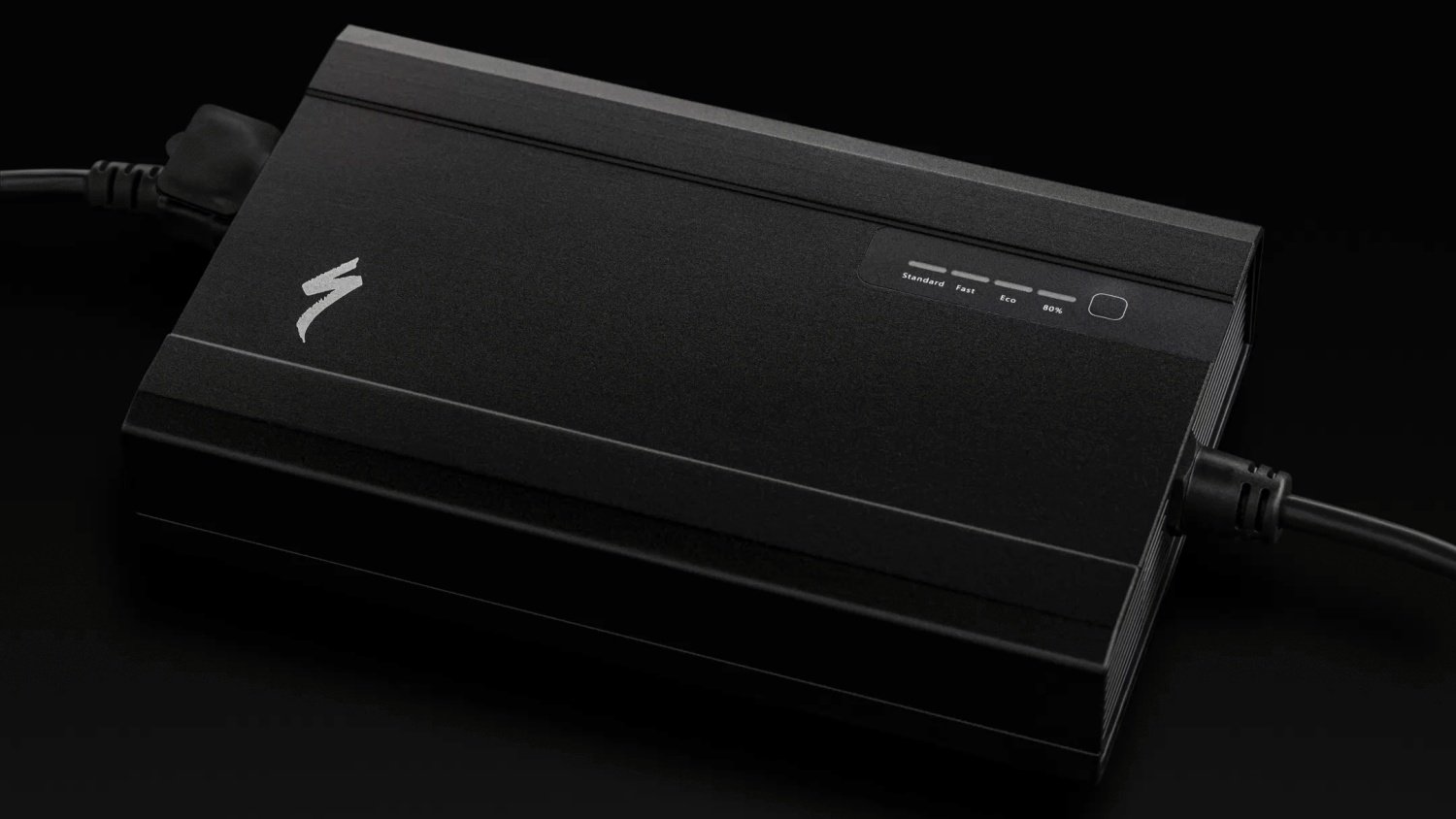 c02_charger01.jpg
