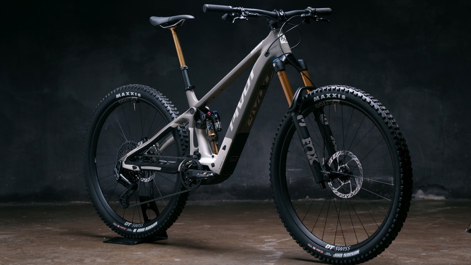 c02_Shuttle SLAM-PivotCycles-001.jpg