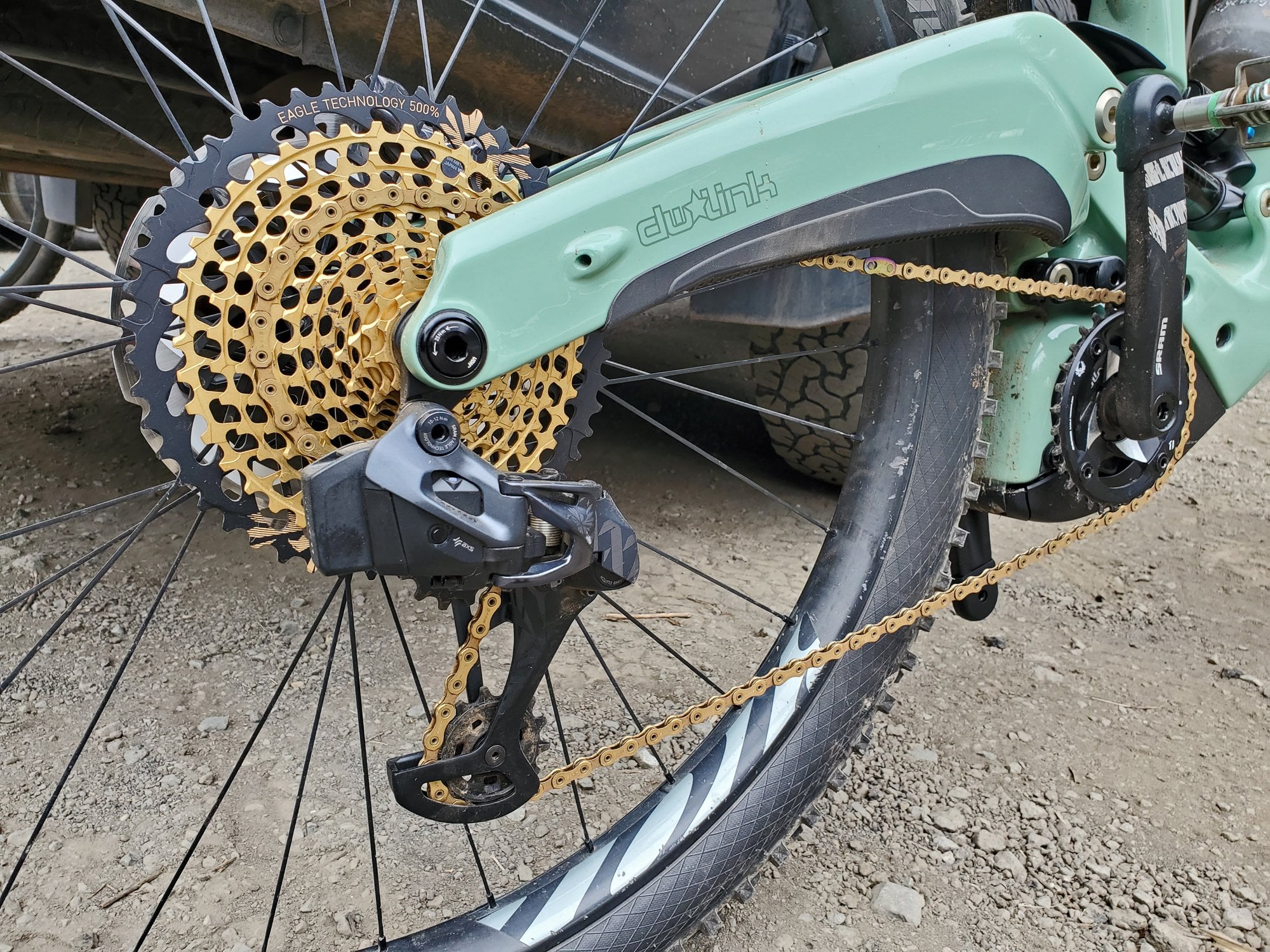 SramGoldDrivetrain.jpg