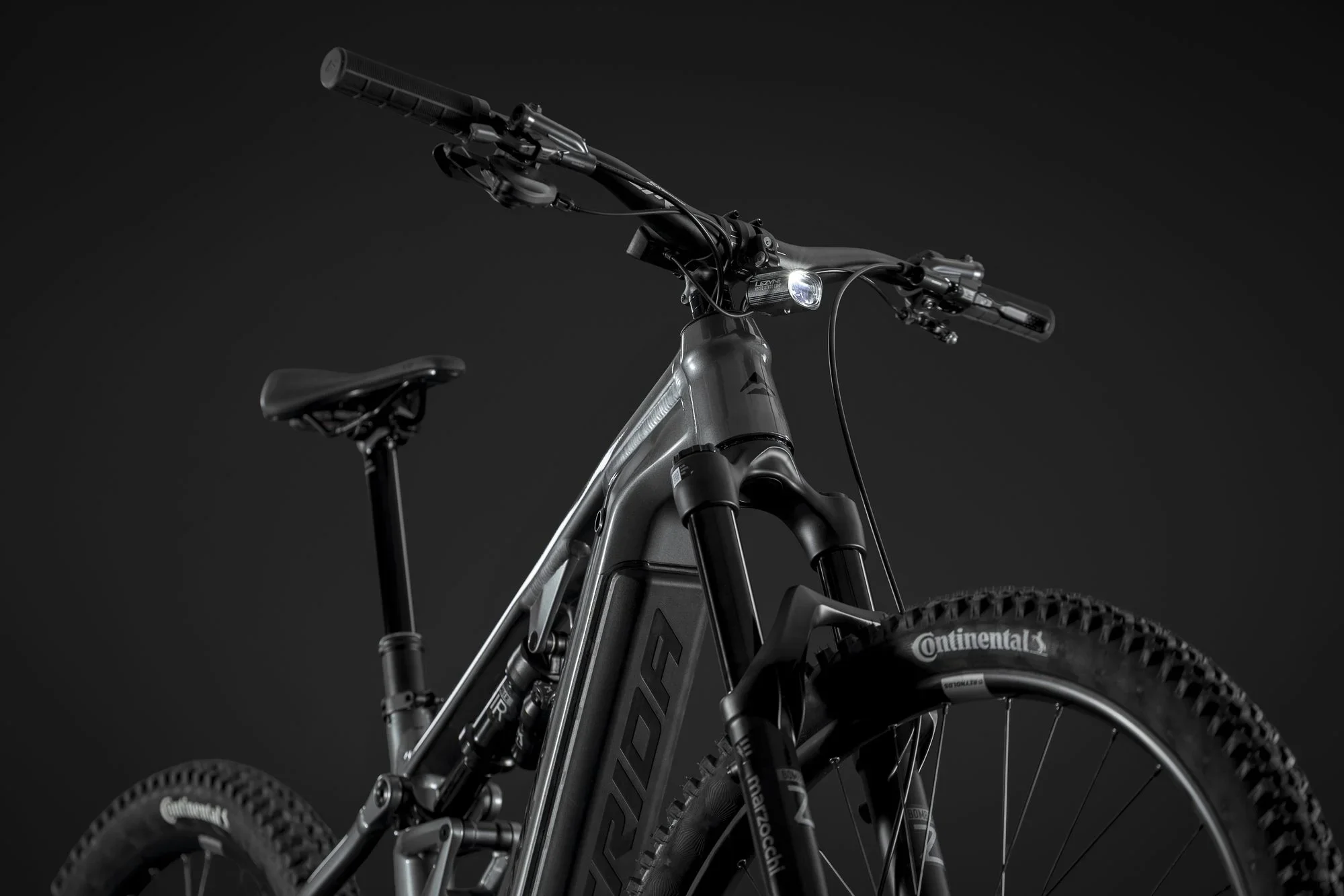 merida-etmo-full-bike-side-view.webp