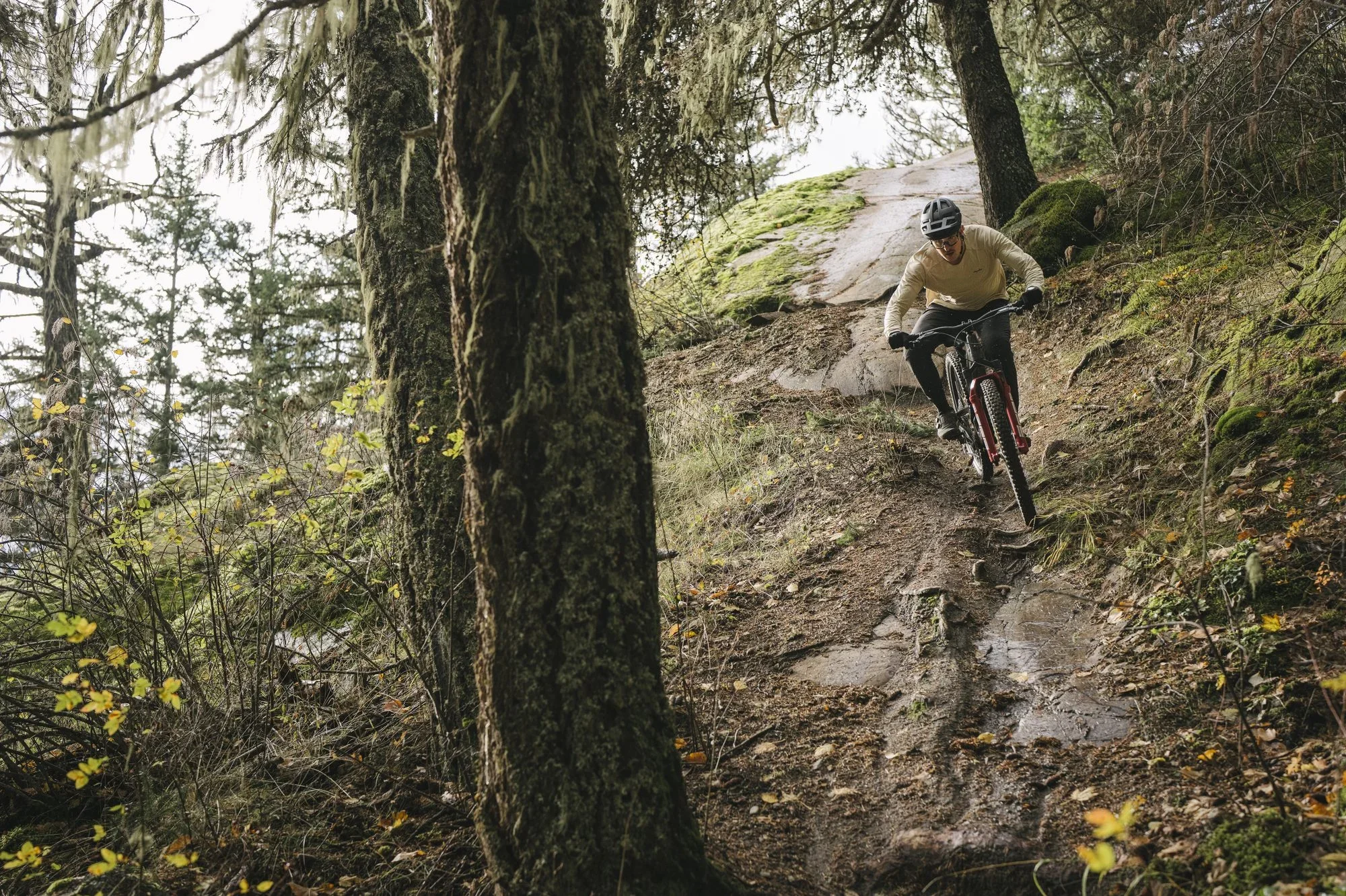 sram-maven-on-the-trail.webp