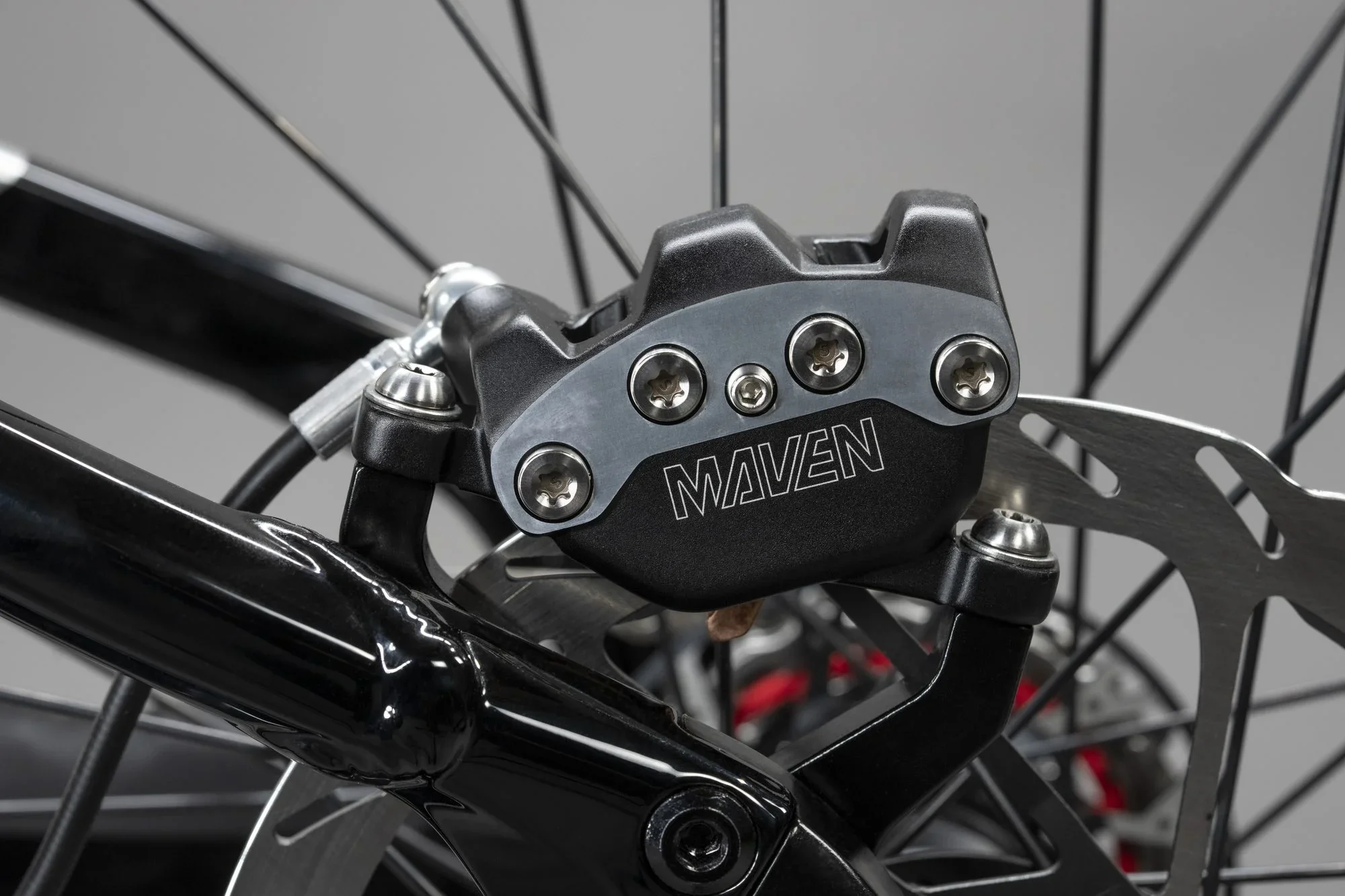 sram-maven-drivetrain-detail.webp