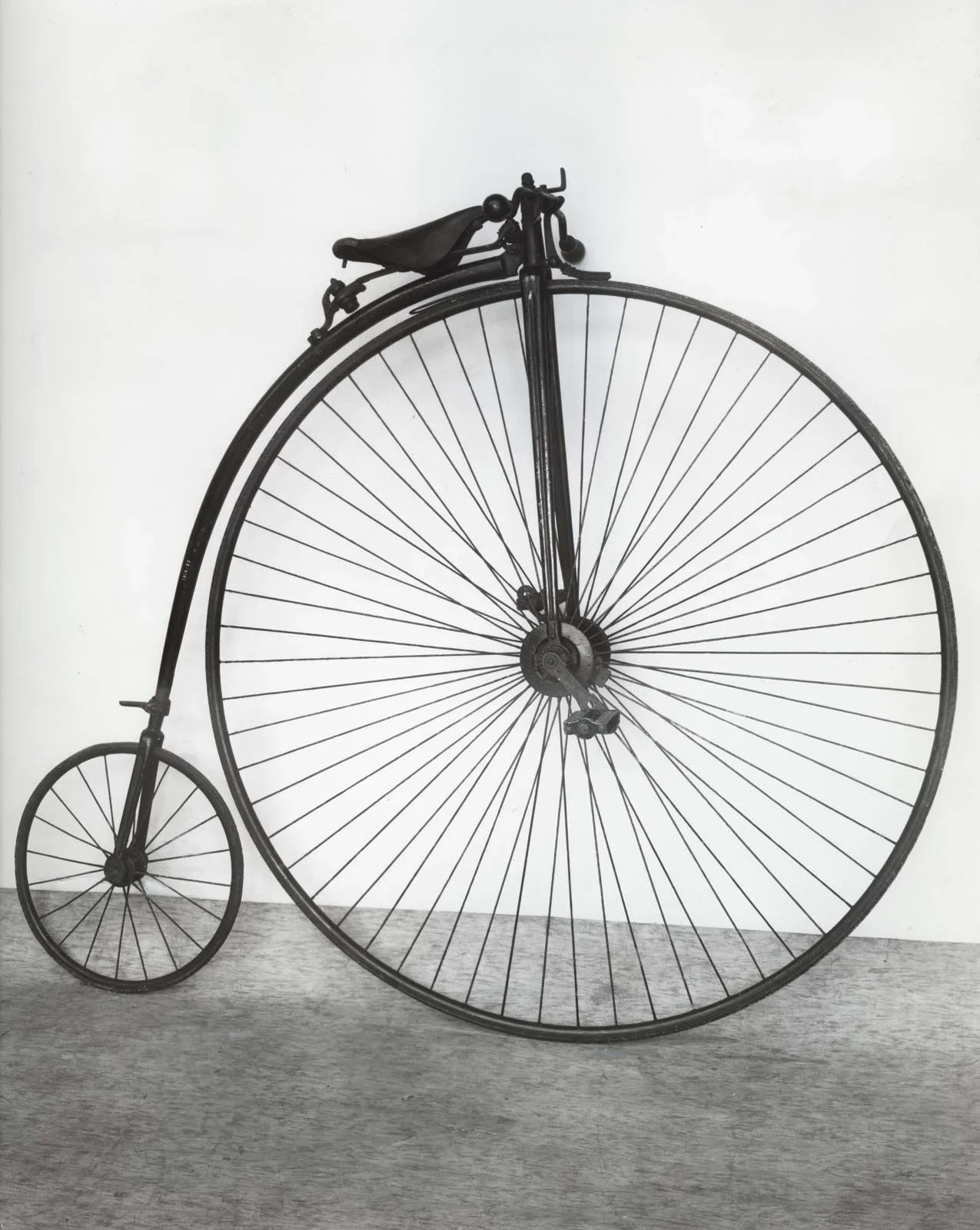 James-Starley-penny-farthing-bicycle-1883-3658531412.webp