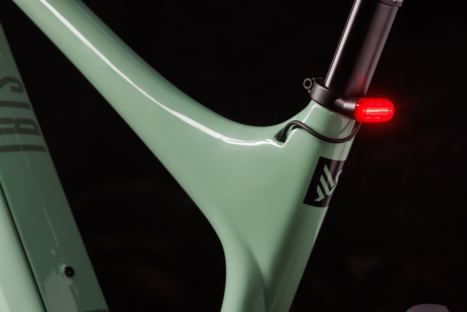 Ibis_Oso_Green_Outdoor_LM(8).jpg
