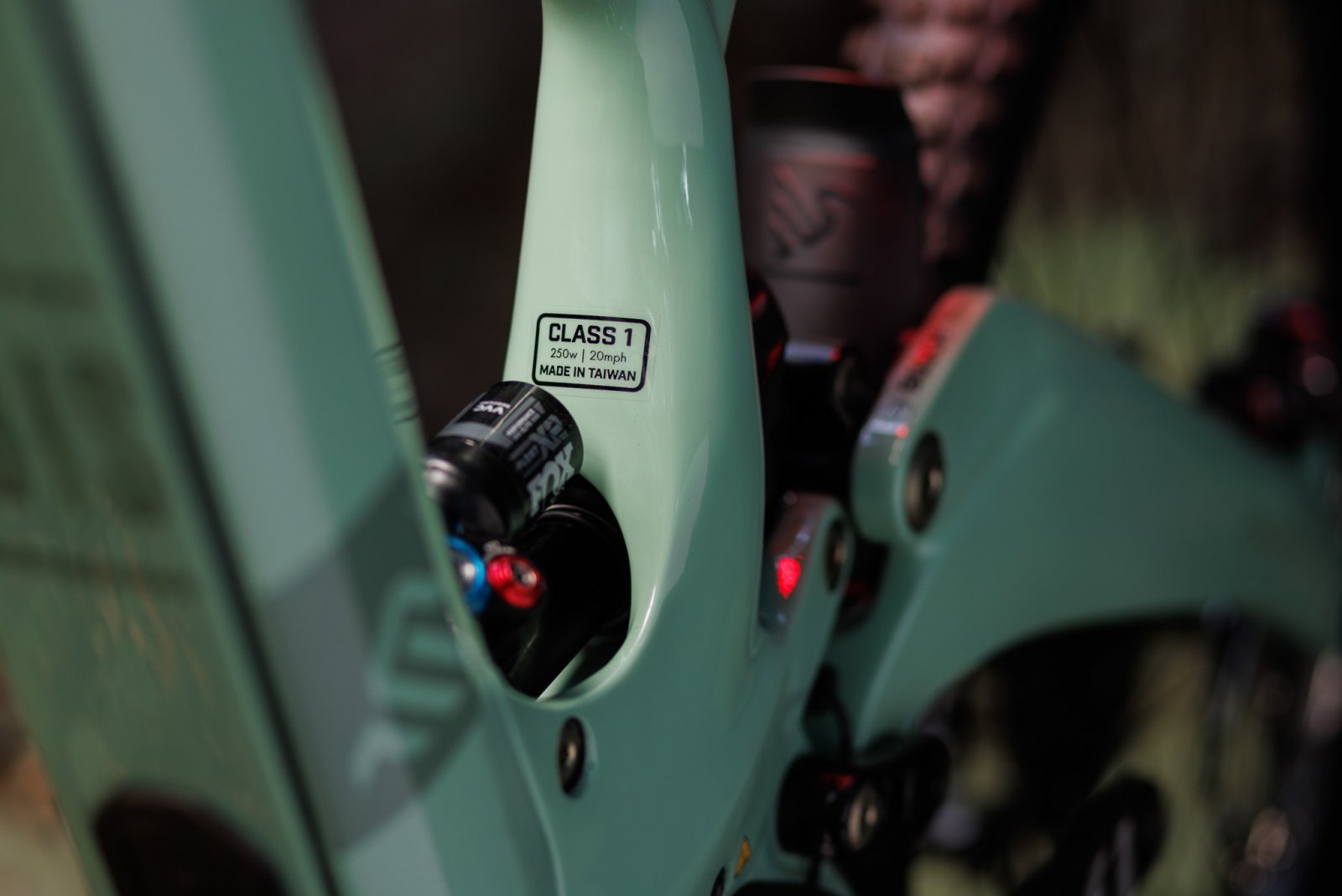 Ibis_Oso_Green_Outdoor_LM(13).jpg