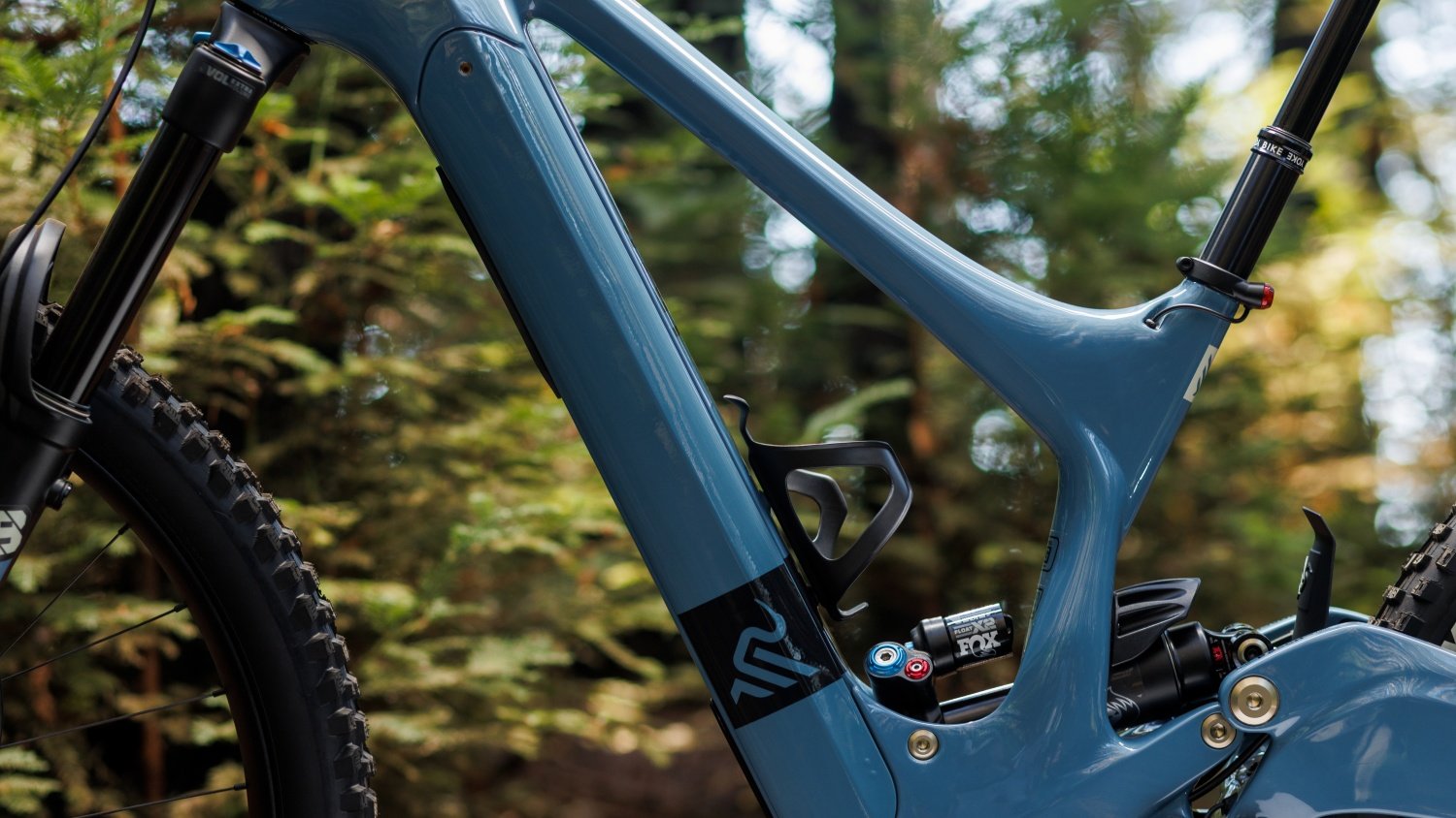 c01_Ibis_Oso_Blue_LM (15).jpg