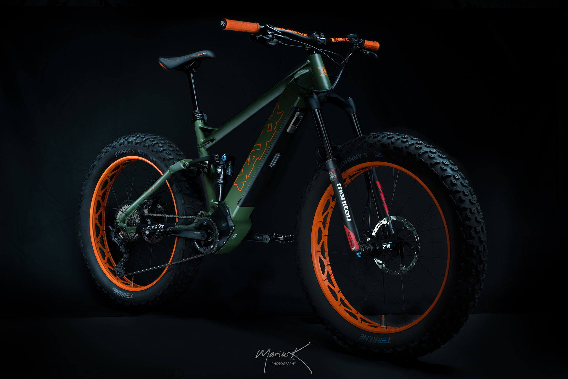 Maxx Huraxdax ELS 2020 Front